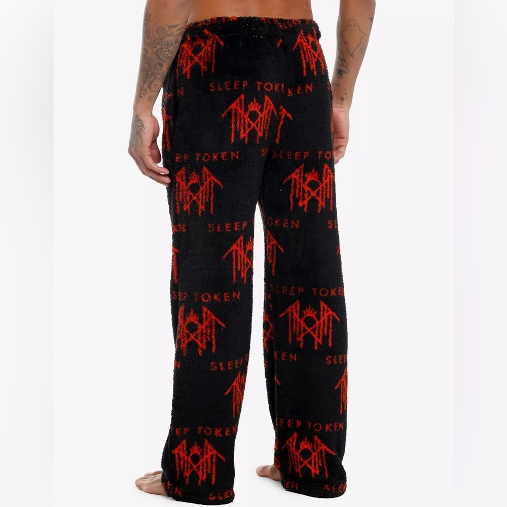 NWOT Unisex Sleep Token Logo Fuzzy Pajama Pants Hot Topic - Picture 2 of 3
